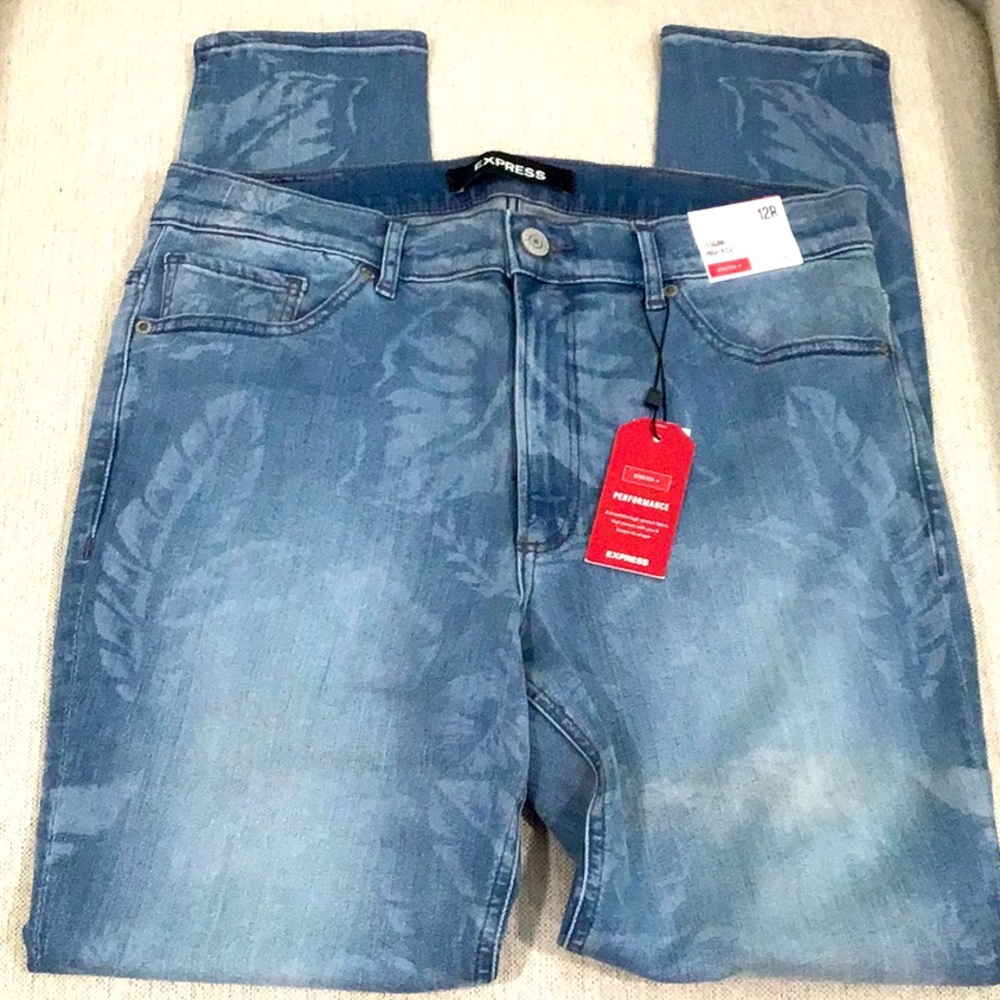 🆕 Express Leaf Prints Highwaisted Lightwash Skinny Jeans